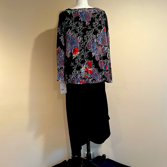 Semi-Sheer, Floral Poncho with Arm Slits - Picture 2 of 4